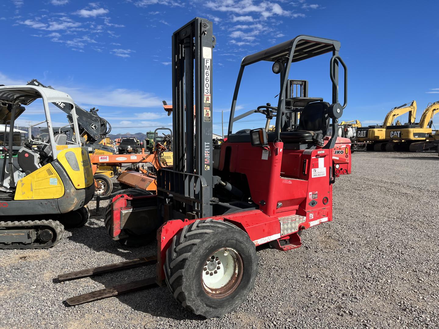 ./imagenes/INVOICE/2019/17433/MONTACARGAS MOFFETT M55 (2).JPG